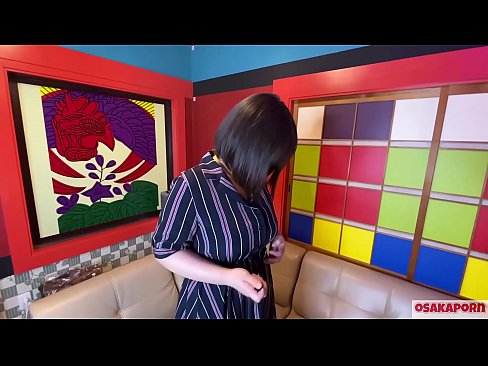 ❤️ Јапанска слатка са великим сисама мастурбира секс играчкама и доживи оргазам. Она говори у интервјуу о свом јебеном искуству. Огромне сисе и длакава маца гласно стењу. Осакапорн Порно видео на sr.porn-impact.ru ❌